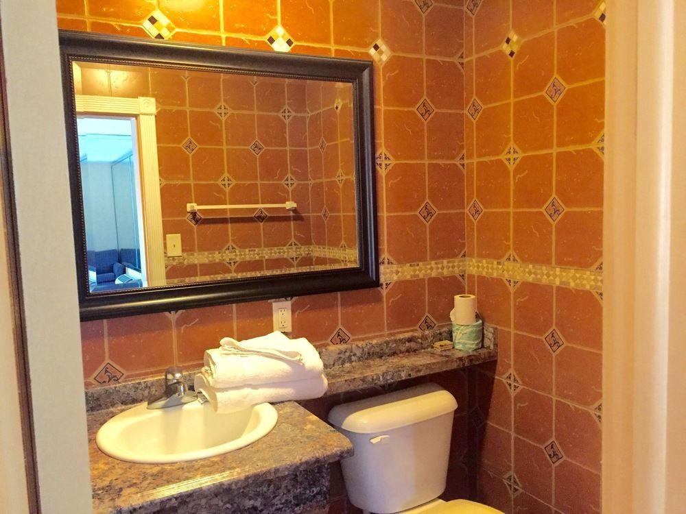 Deluxe Inn - ซาวานนาห์ ภายนอก รูปภาพ